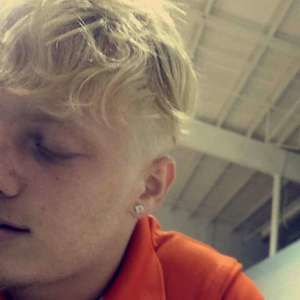 Meet your Posher, Ethan